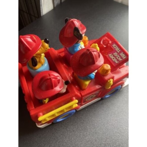 Disney Mickey Mouse Fire Truck  Toy & Friends Shape Sorter Vintage 1989 Mattel - Picture 4 of 9